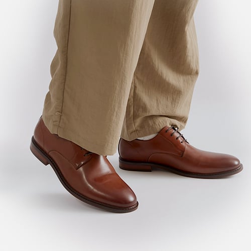 little burgundy shoes men