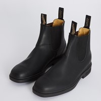 068 Dress Chelsea Boots in Black Little Burgundy