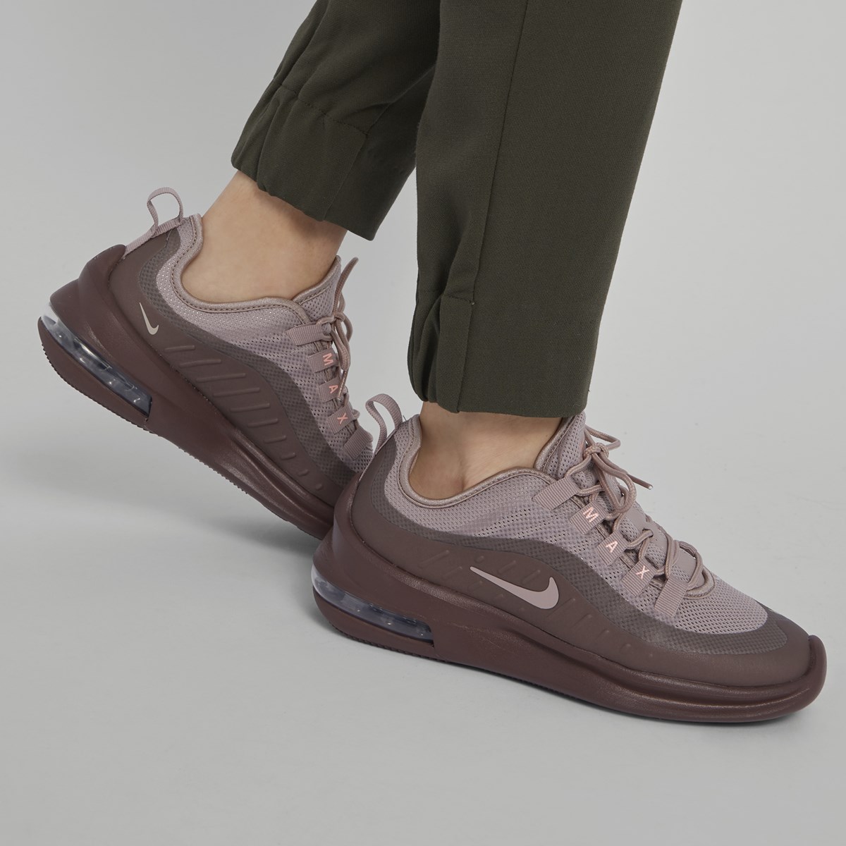 women's air max axis sneakers in taupe