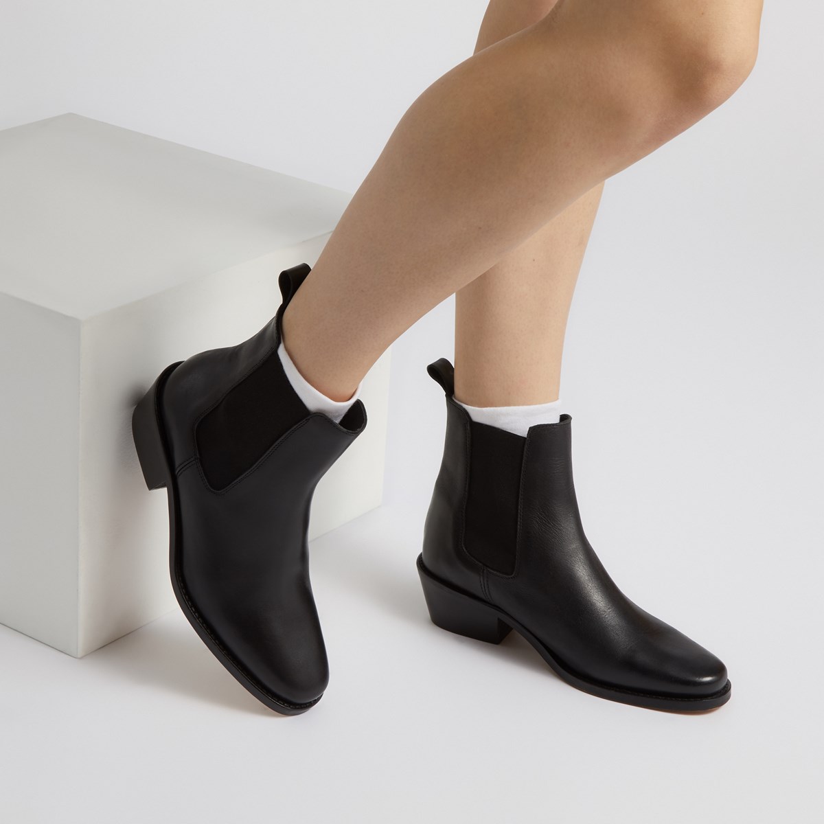 Women's Sidney Ankle Boots in Black | Little Burgundy