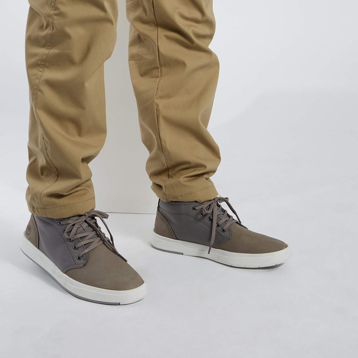 Men's Davis Square Chukka Shoes in Grey | Little Burgundy