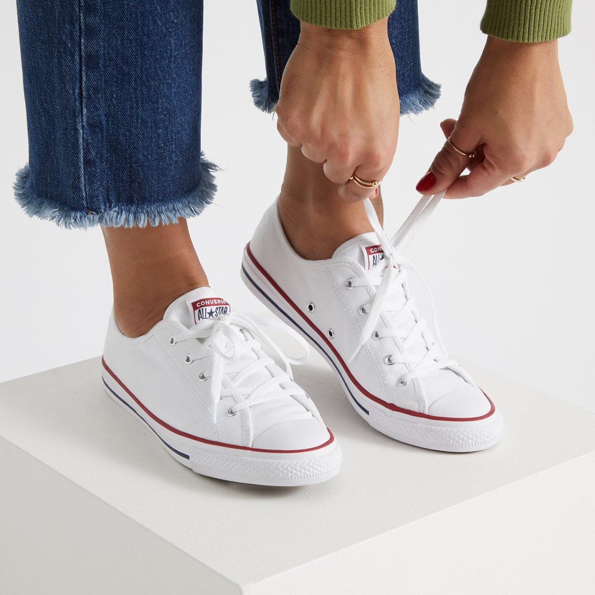 converse dainty all white