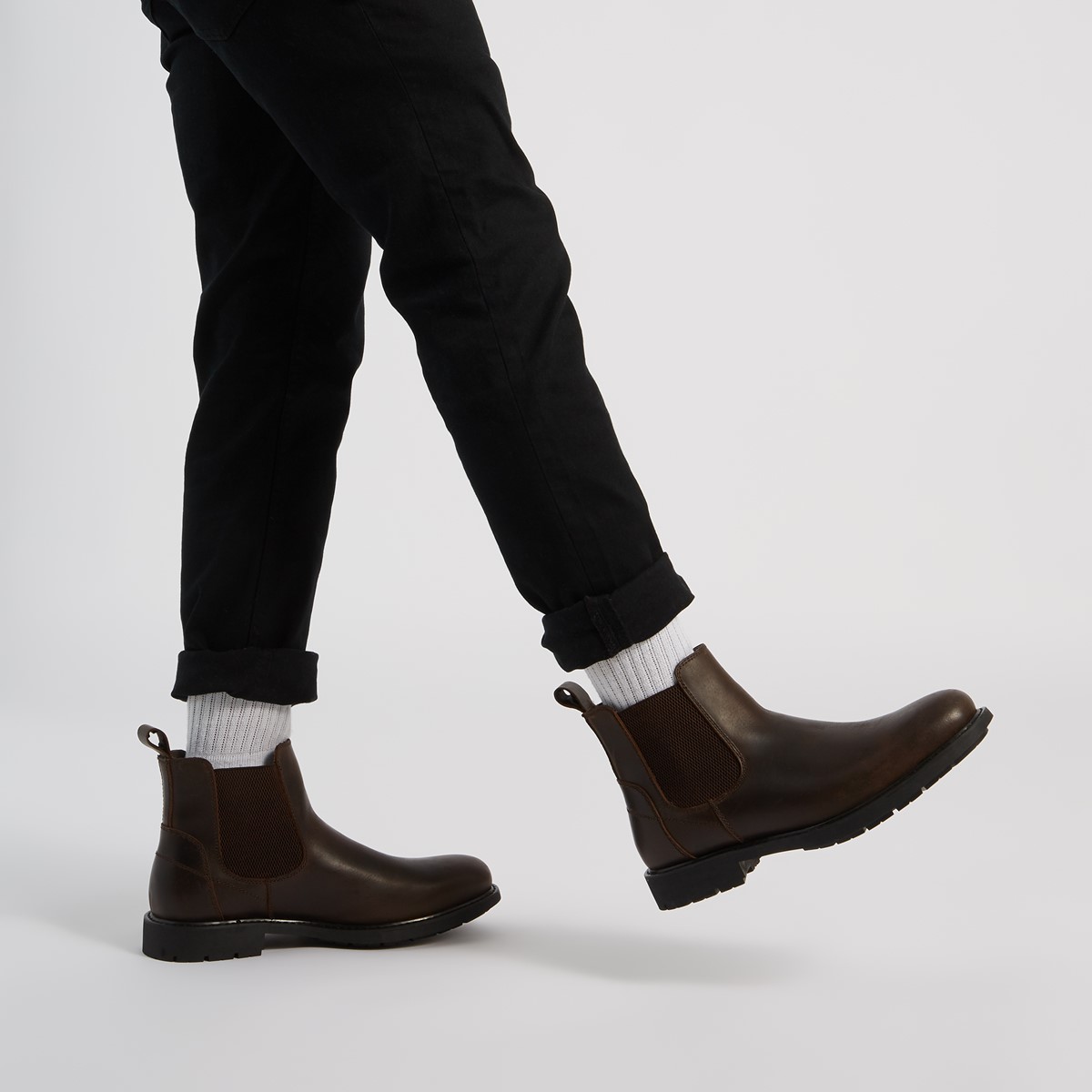 Men's Levi Chelsea Boots in Brown 