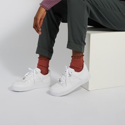 Baskets Air Force 1 '07 blanches pour femmes Alternate View