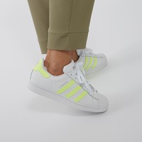stan smith little burgundy