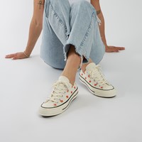 Alternate view of Women's Floral Chuck 70 Ox in White