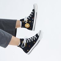 Baskets Chuck Taylor Hi noires et jaunes pour femmes Alternate View