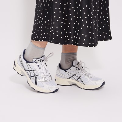Womens GEL-1130 Sneakers in White/Navy Alternate View