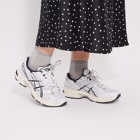 Womens GEL-1130 Sneakers in White/Navy Alternate View