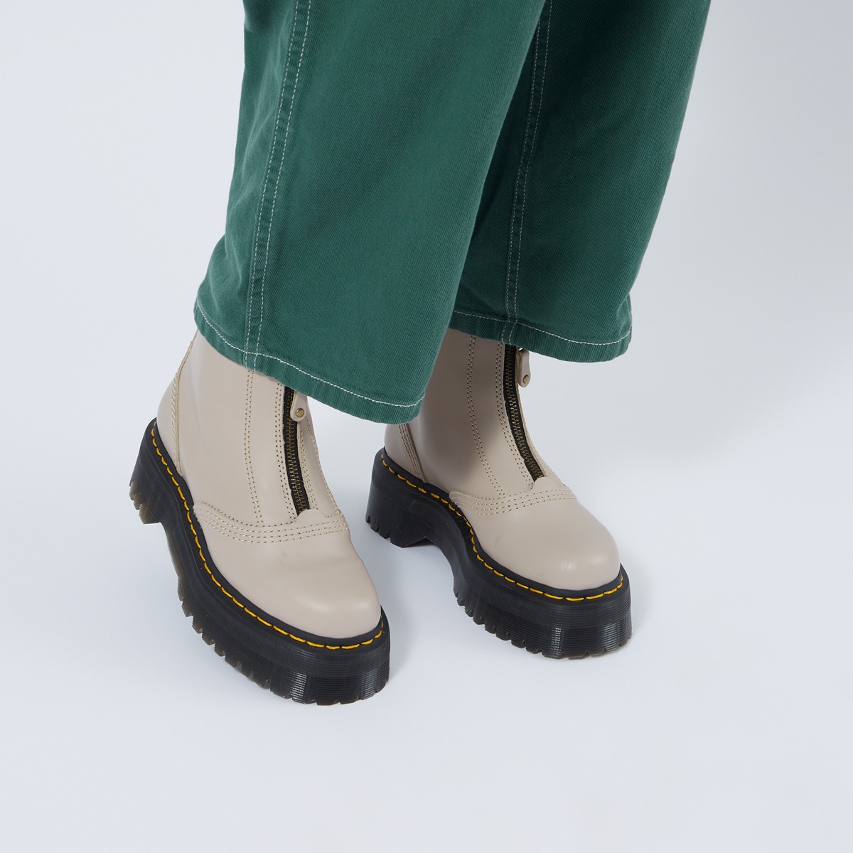 Women's Jetta Platform Boots in Vintage Taupe