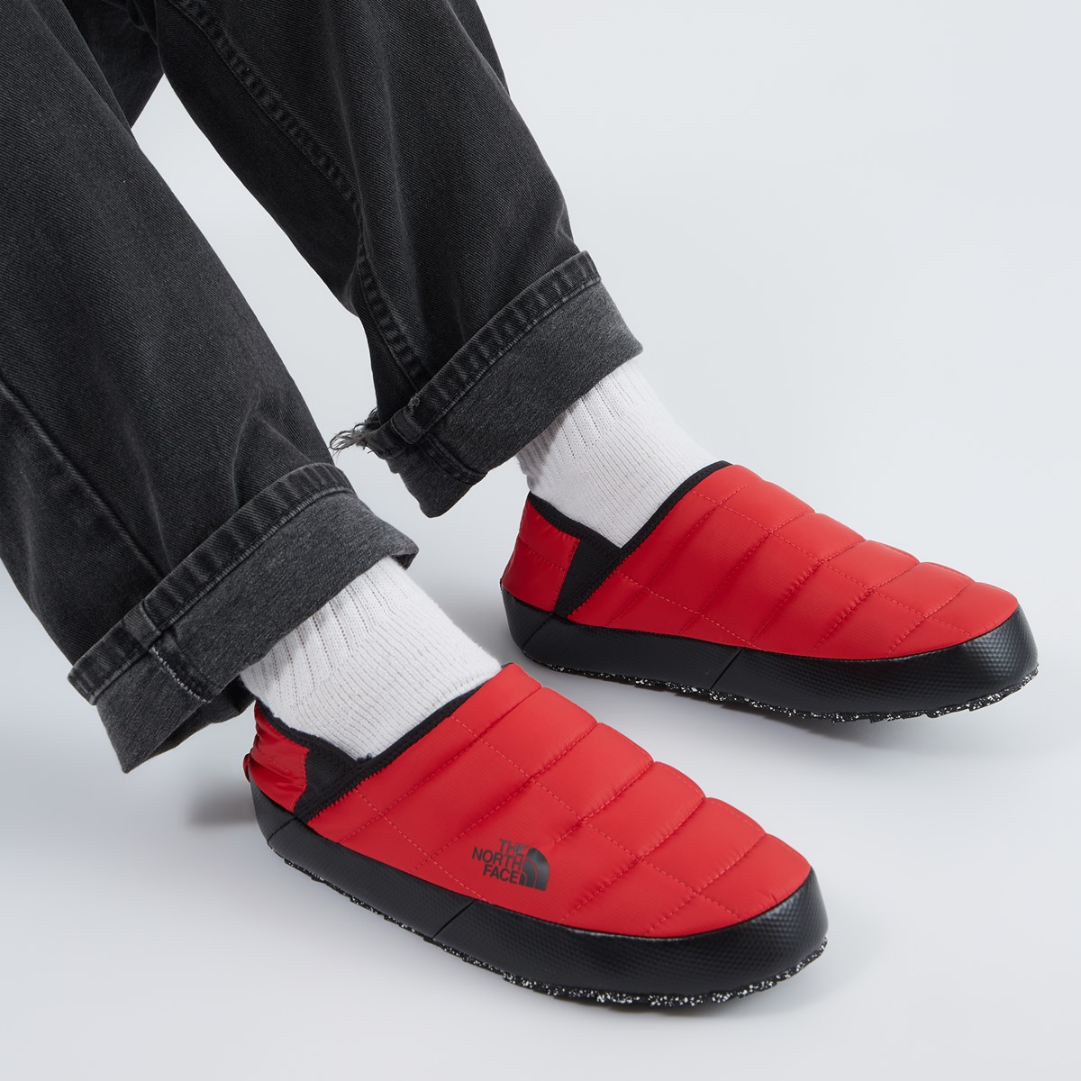 Men's Thermoball V Traction Mules in Red/Black | Little Burgundy