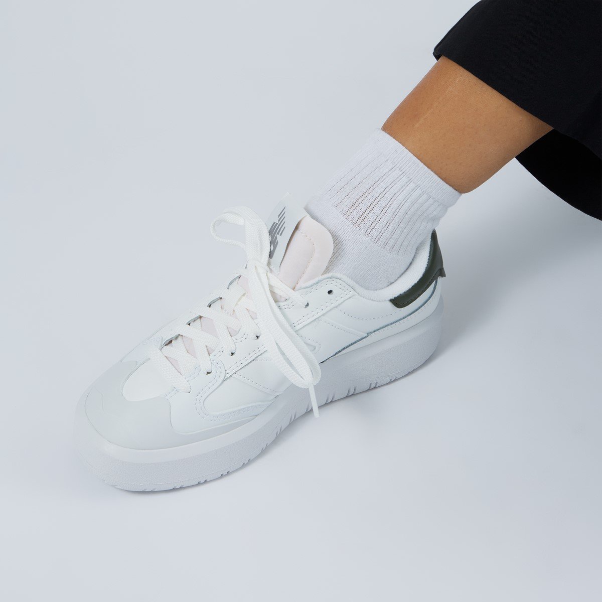 Women's CT302 Platform Sneakers in White/Green | Little Burgundy