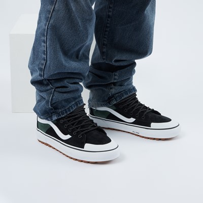 Men's SK8-Hi MTE-2 Sneaker Boots in Green/Black/White Alternate View