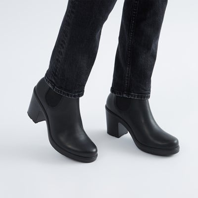 Women's 2365 Series Heeled Boots in Black Alternate View