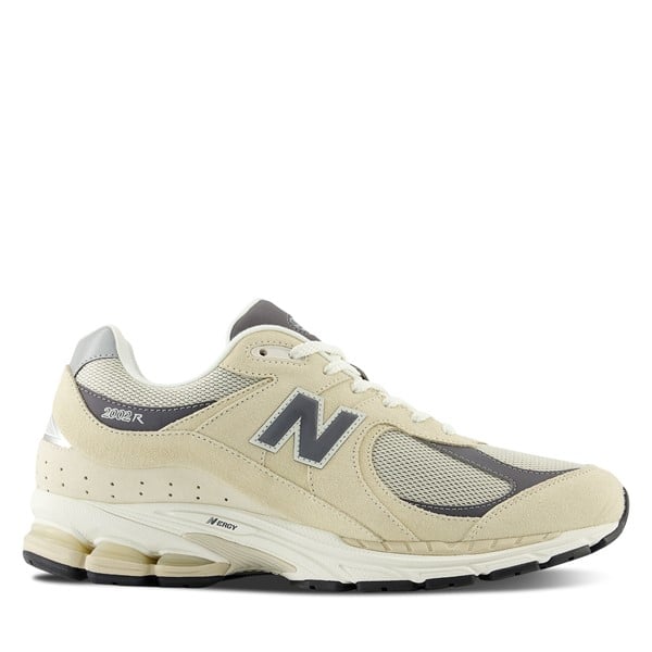 New Balance Men's 2002R Sneakers Cream/Gray White Os, Suede