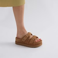 UGG Ladies Goldenstar Hi Platform Slide Sanda | SoftMoc.com