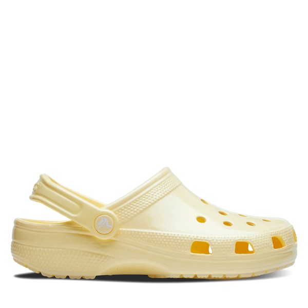 Sabots classiques haute brillance jaunes pour femmes en Jaune Pâle, taille - Crocs | Little Burgundy Shoes