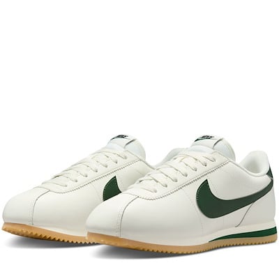 Baskets Cortez blanches, vertes et gomme pour femmes Alternate View