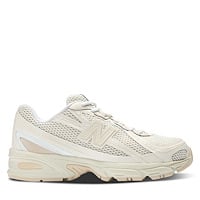 740 Sneakers in Bisque