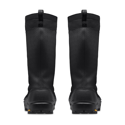 Base Camp 200 Waterproof Boots in Black | Little Burgundy