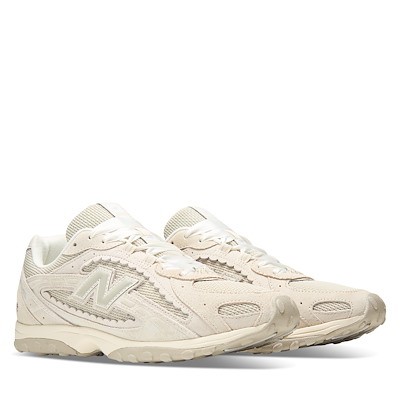 204L Sneakers in Sea Salt/Linen Alternate View