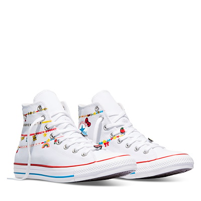 Baskets à tige haute Chuck Taylor All-Star x Hello Kitty & Friends blanches Alternate View