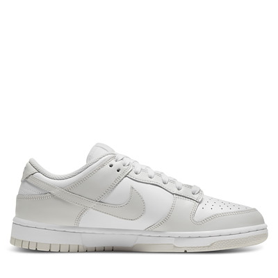 Baskets Dunk Low grises et blanches pour femmes