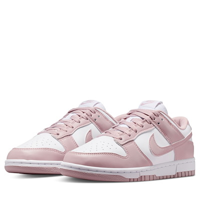 Baskets Dunk Low roses et blanches pour femmes Alternate View
