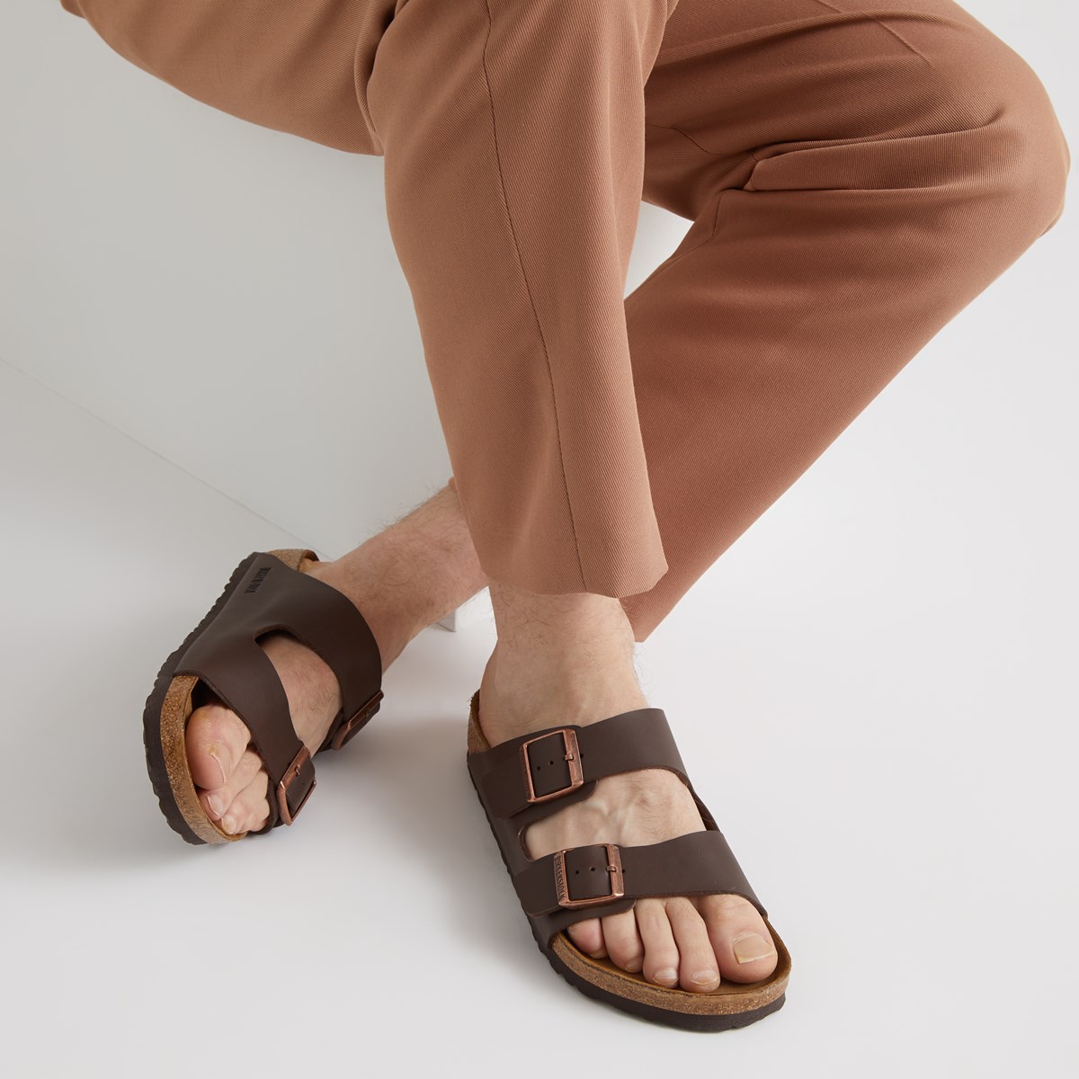 Men's Arizona Sandals in Dark Brown | Little Burgundy
